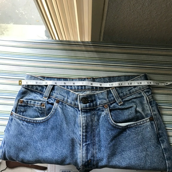 Vintage Levi's Jeans High Waisted - Picture 2 of 6